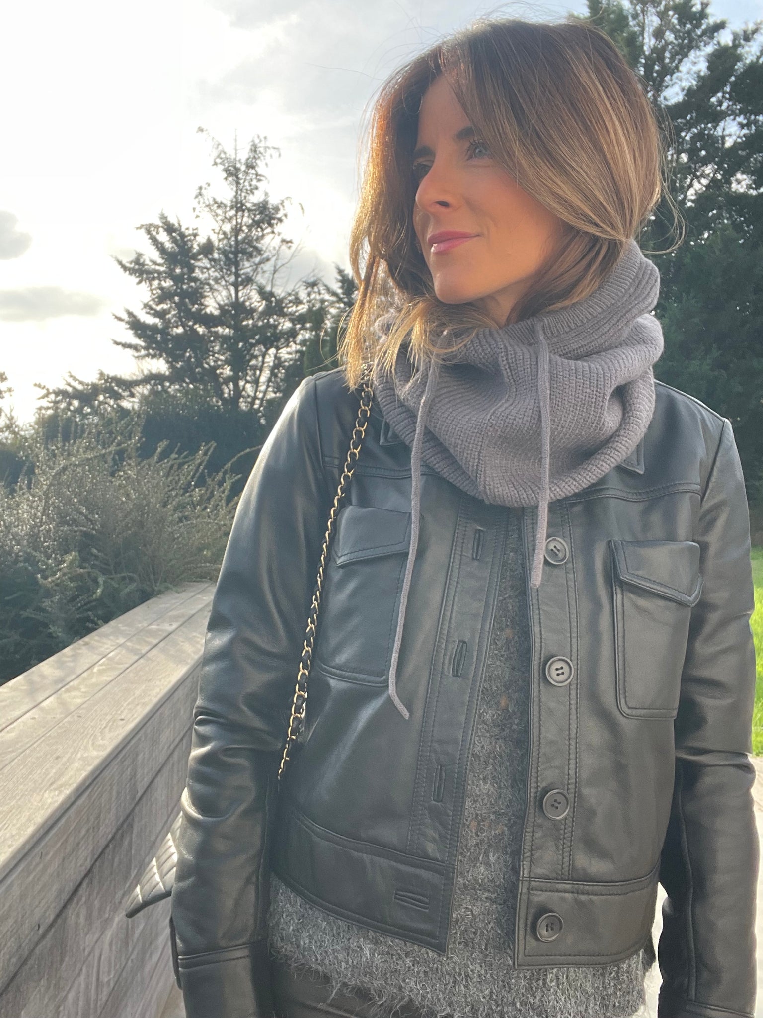 Cagoule en maille côtelée Gris